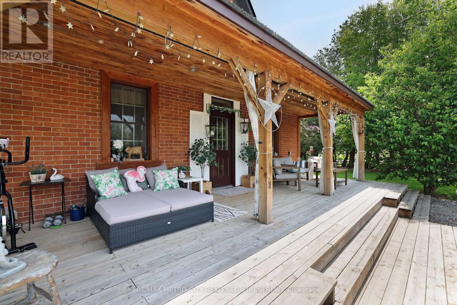 155 Storie Road Property Photo 2
