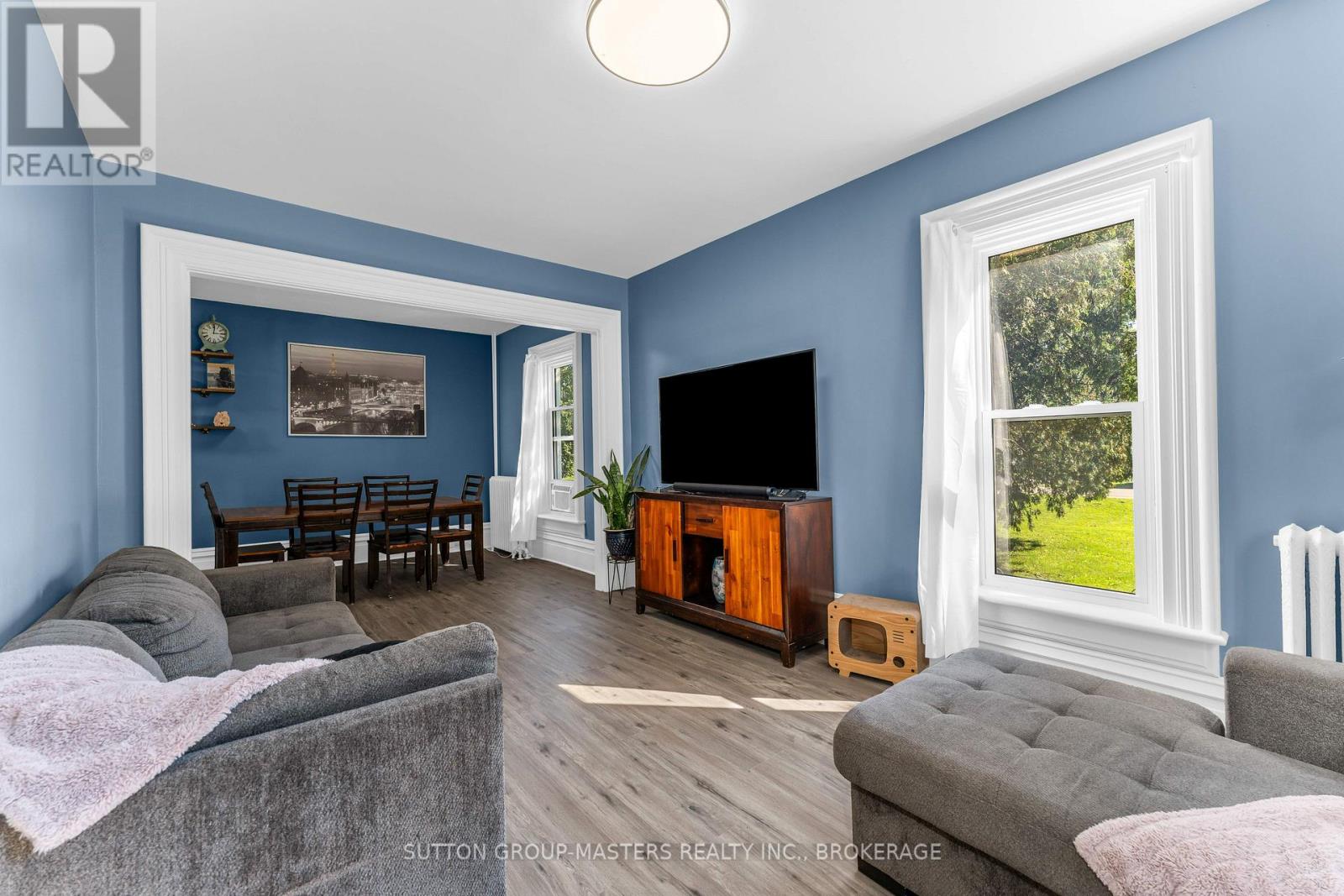 14 Wiltse Street E Property Photo 8