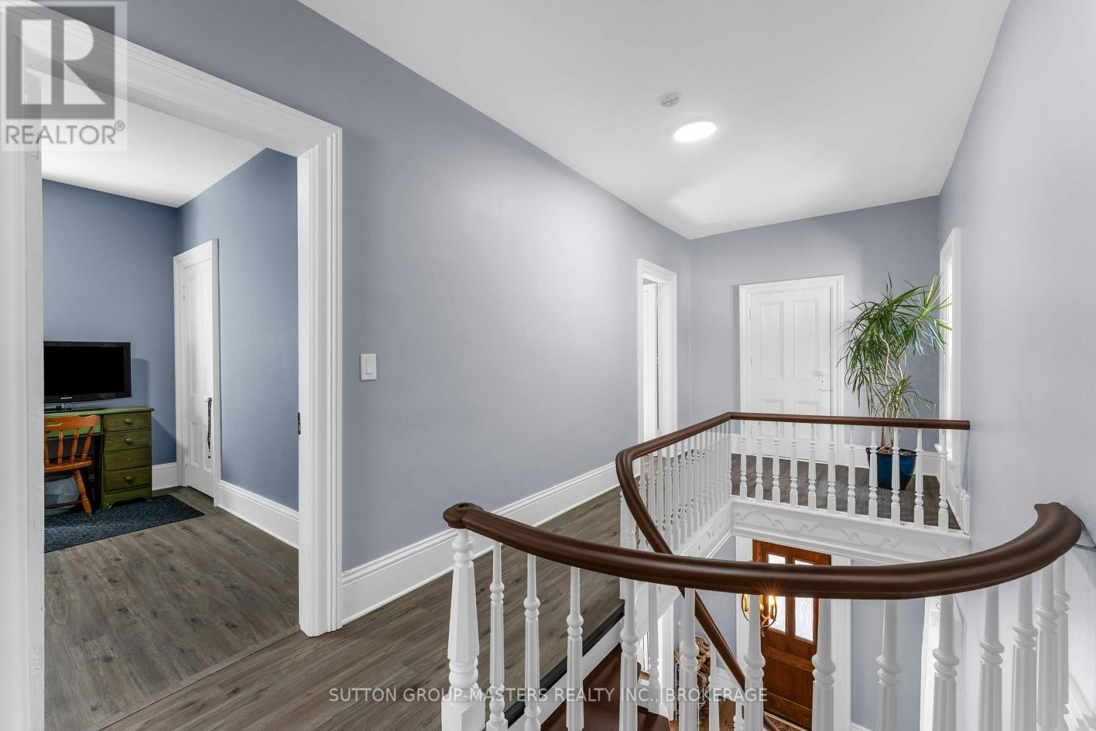 14 Wiltse Street E Property Photo 24