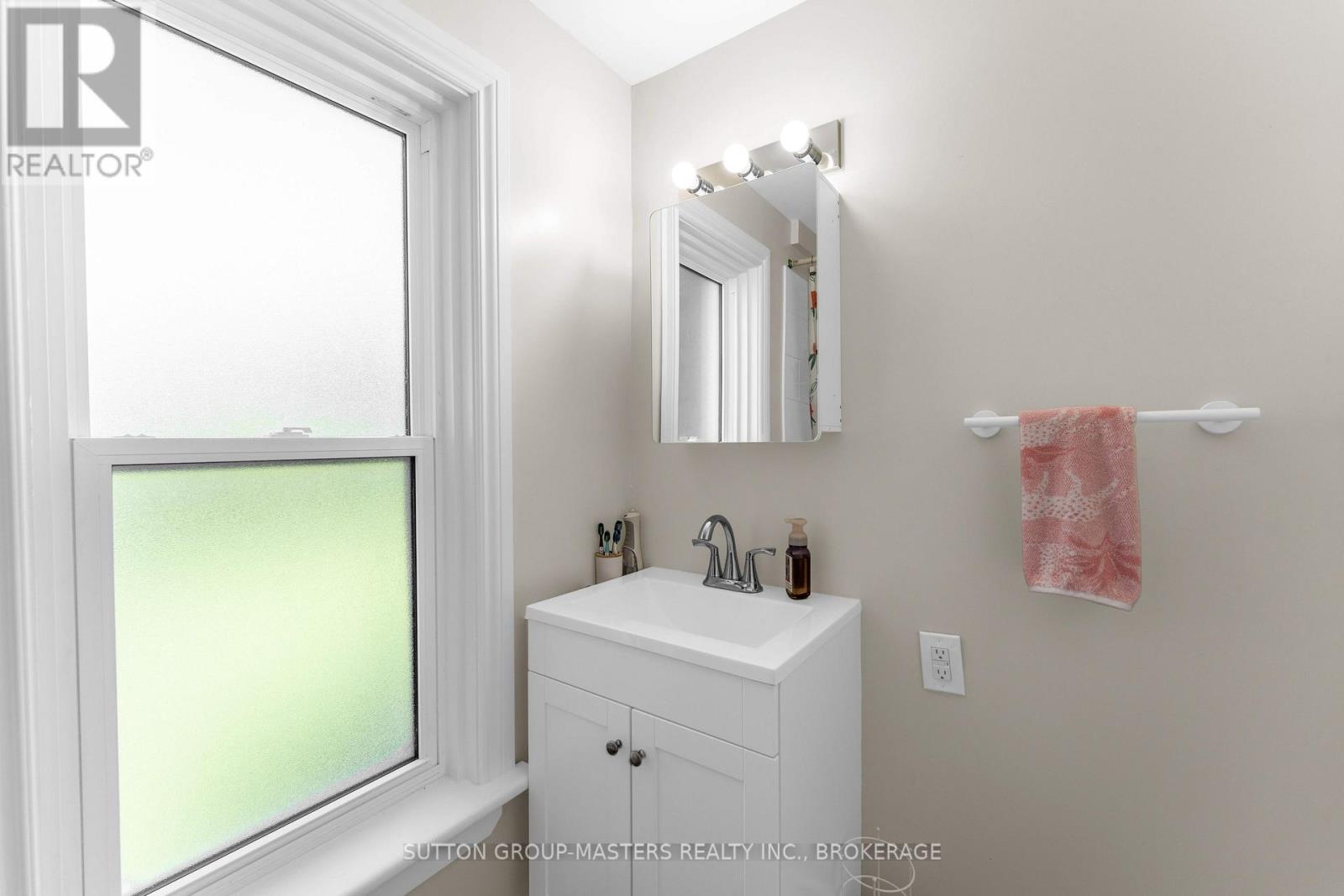 14 Wiltse Street E Property Photo 32
