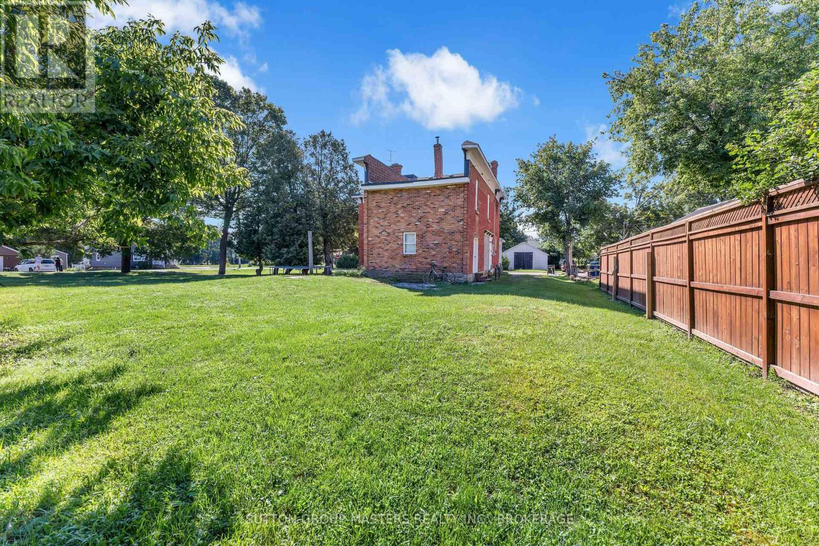 14 Wiltse Street E Property Photo 43