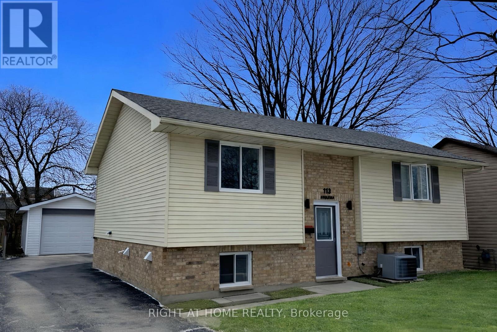 113 ANGLESEA STREET Property Photo 1