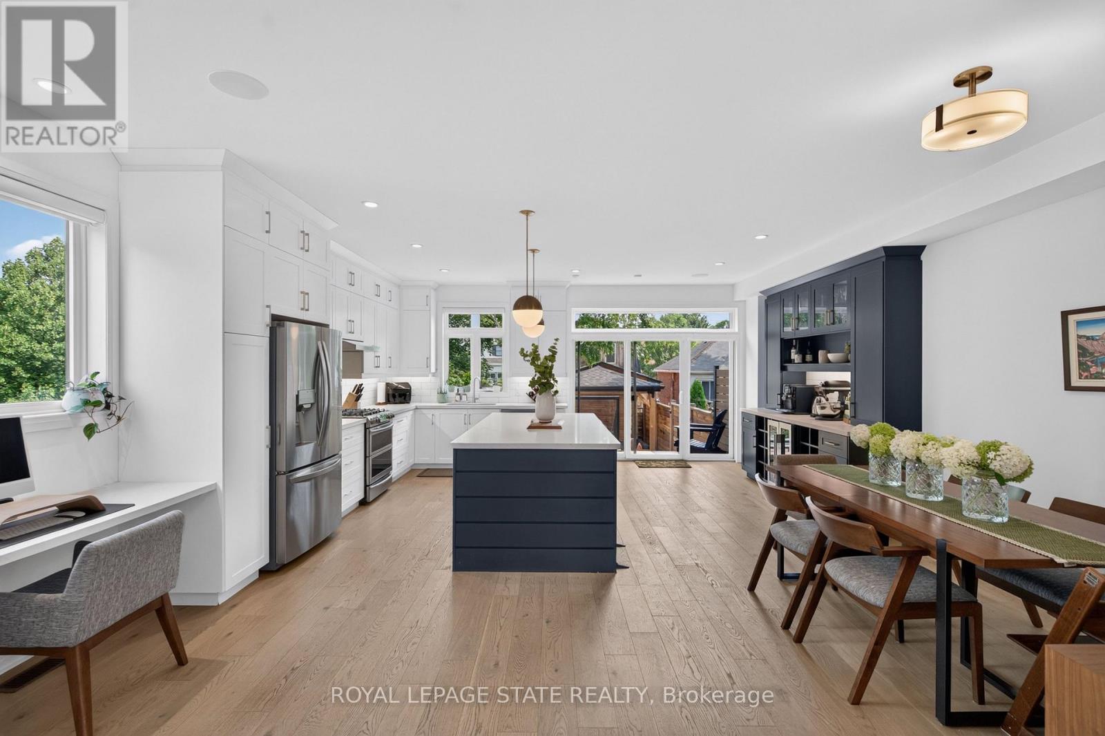 206 Canada Street Property Photo 13