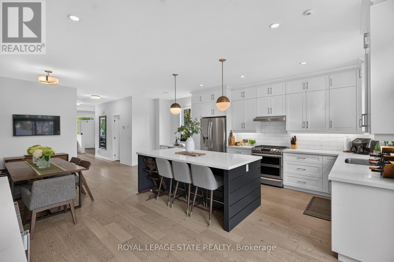 206 Canada Street Property Photo 19