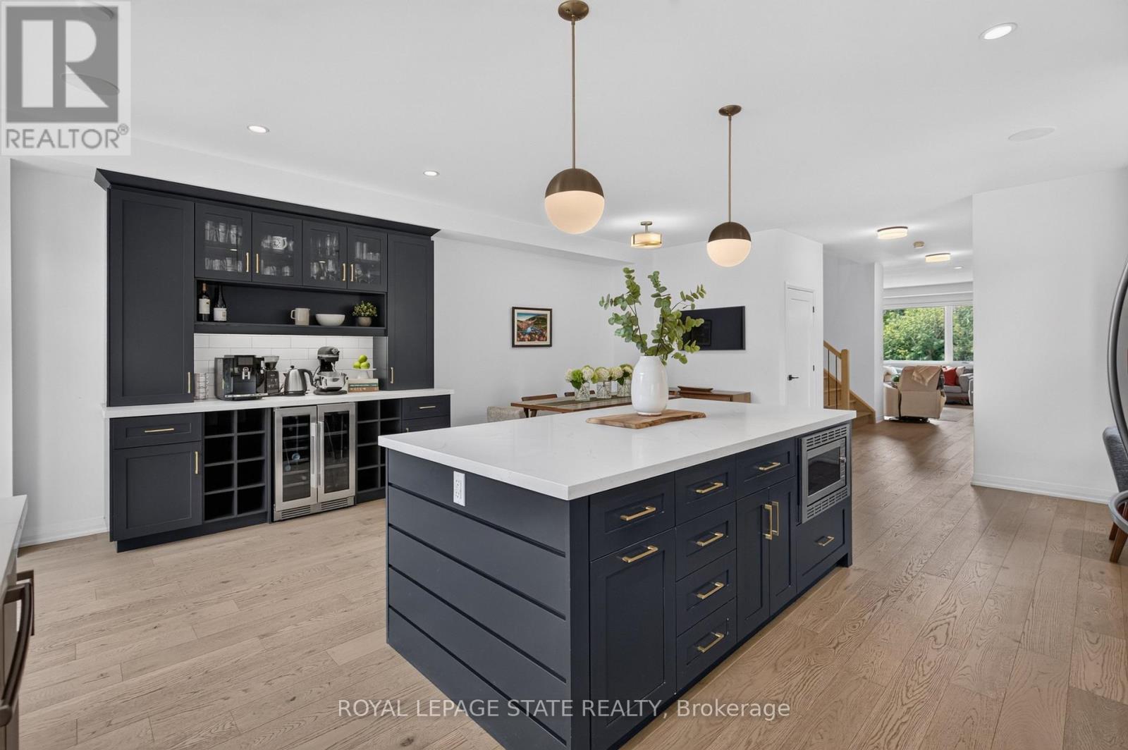 206 Canada Street Property Photo 21