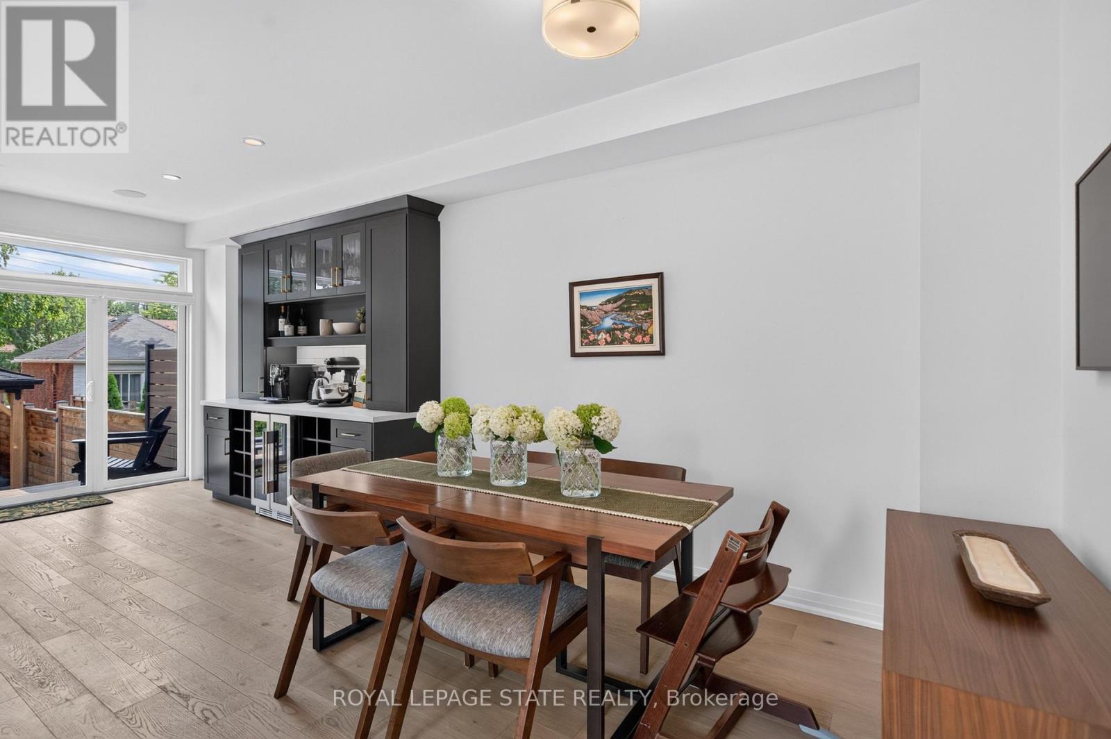 206 Canada Street Property Photo 24