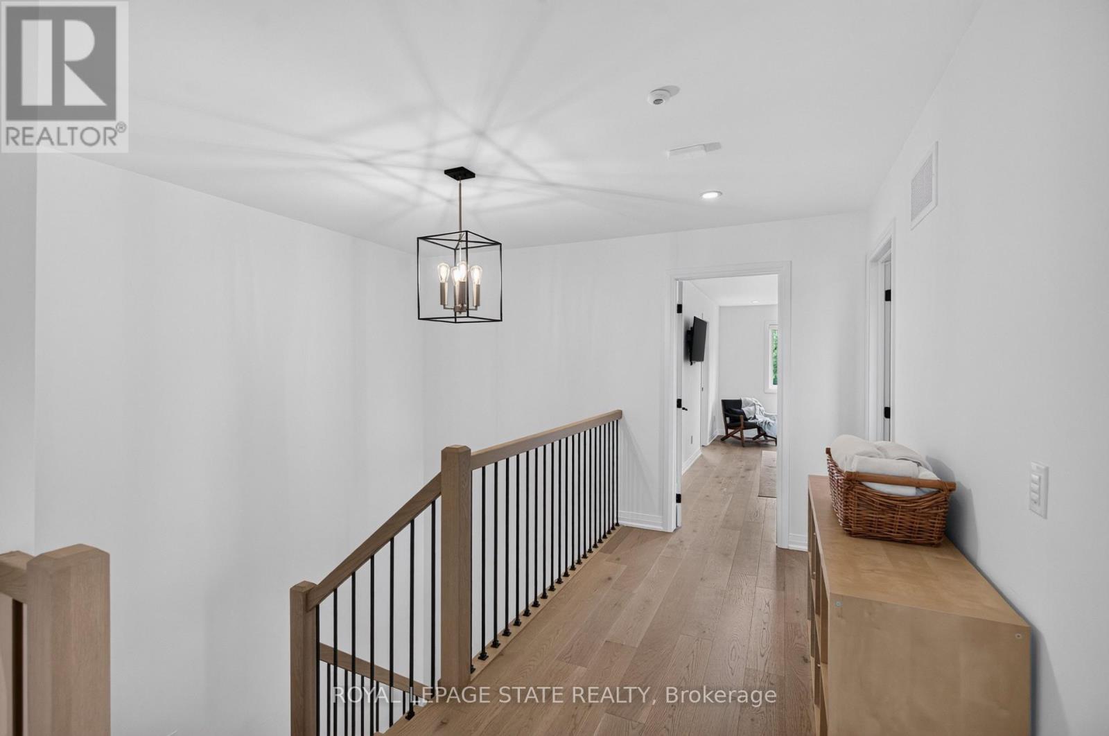 206 Canada Street Property Photo 28