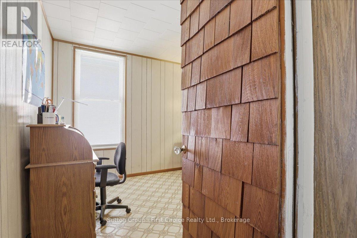 49 Well Street Property Photo 14