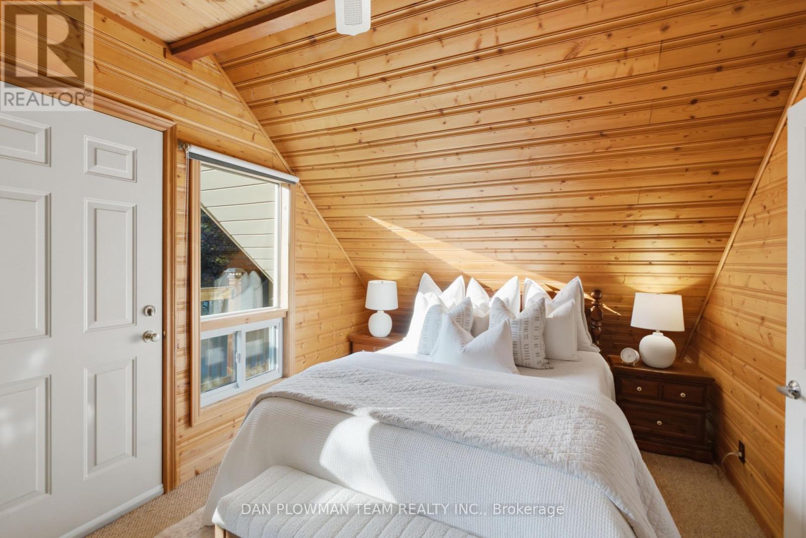 9 Valley Road Property Photo 22
