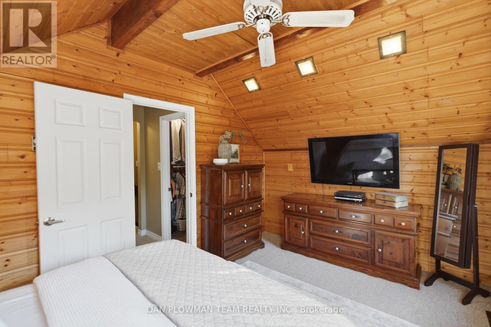 9 Valley Road Property Photo 24