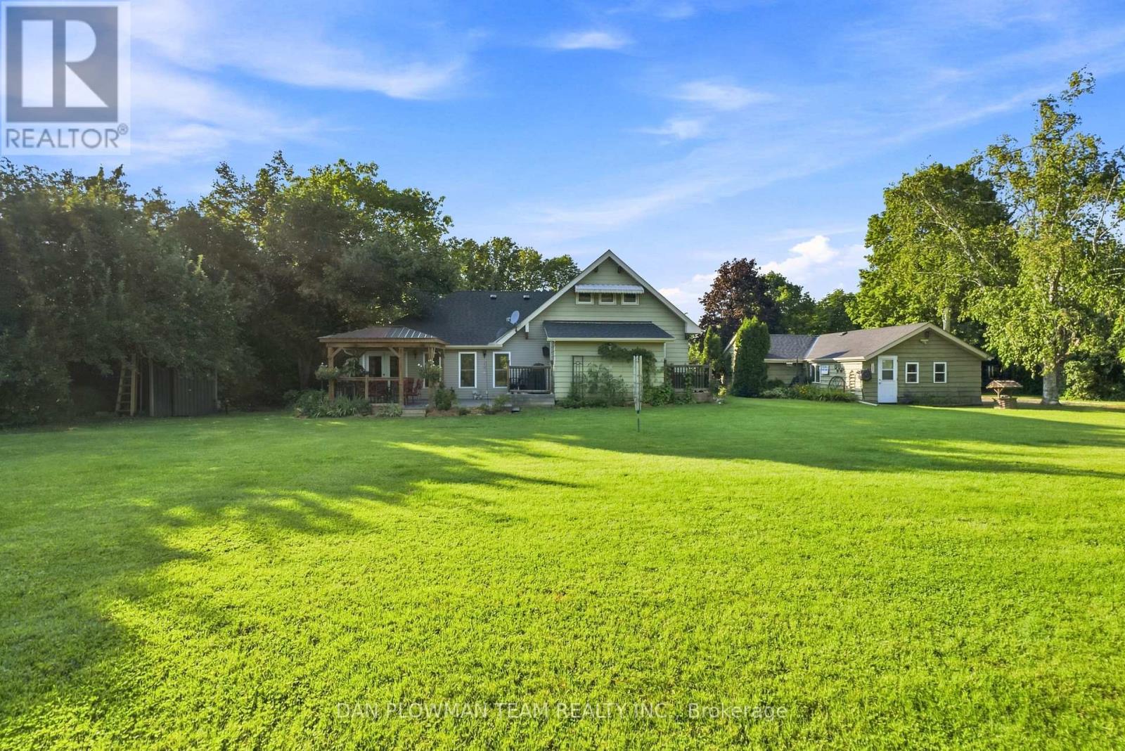 9 Valley Road Property Photo 36