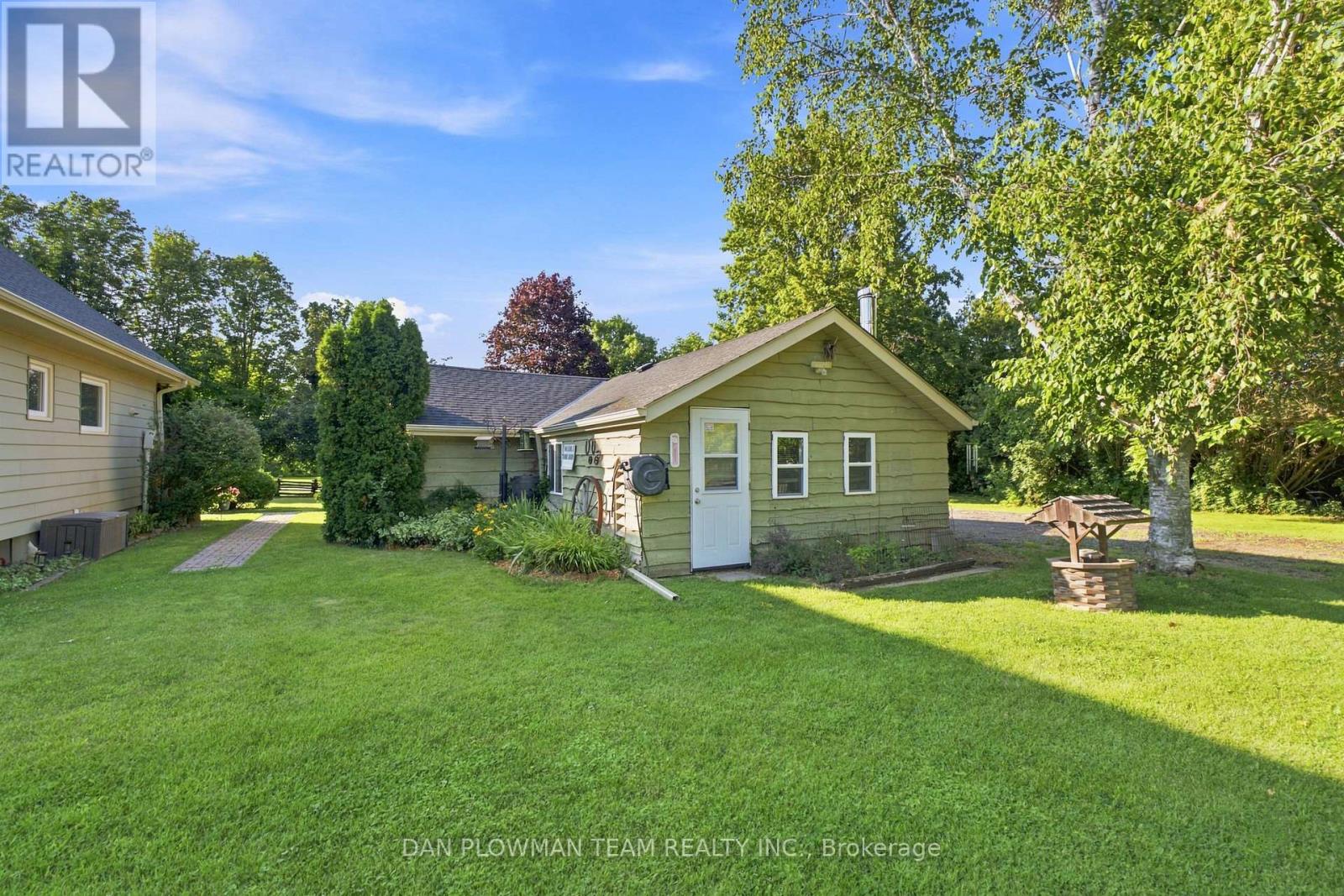 9 Valley Road Property Photo 38