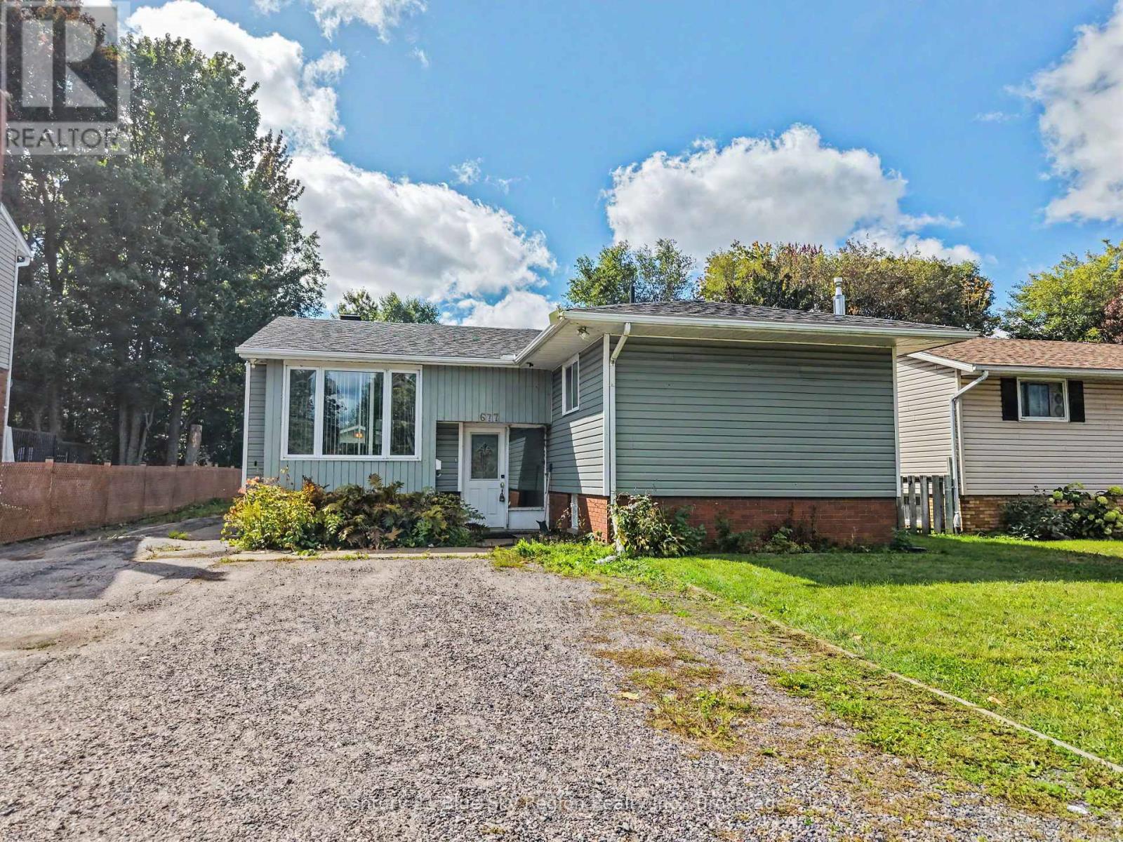 677 Tackaberry Drive Property Photo 1