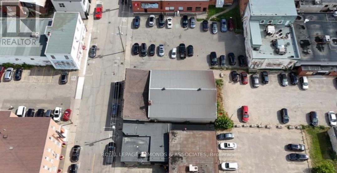 186 Albert Street Property Photo 2