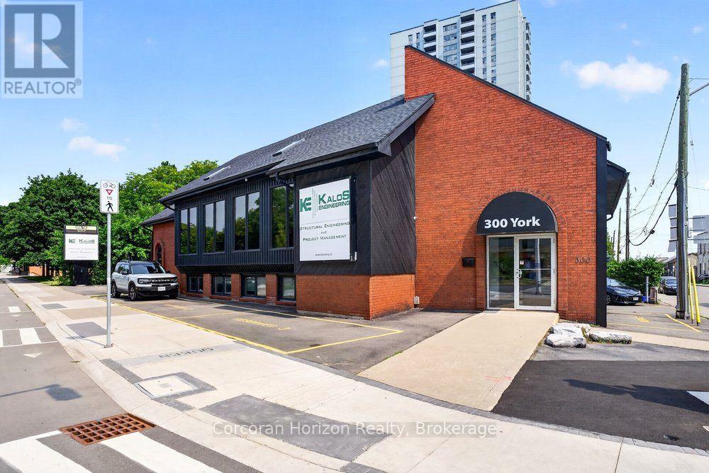 300 YORK BOULEVARD Property Photo 1