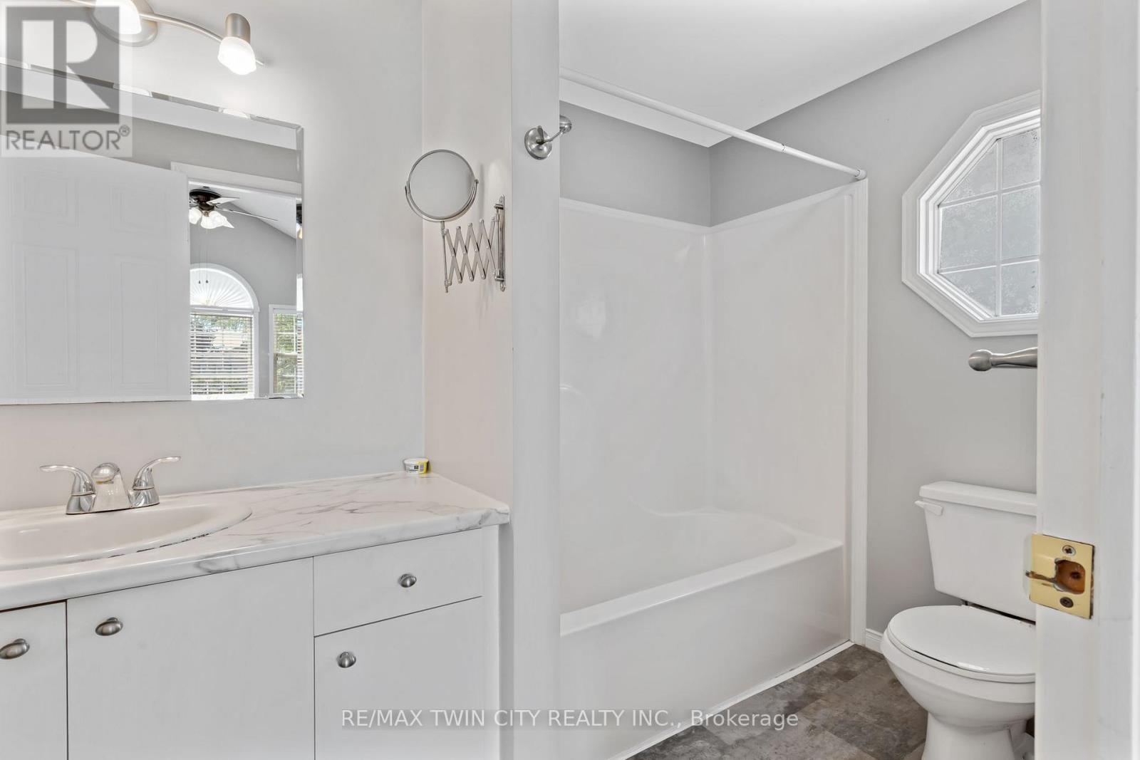 129 Kovac Road Property Photo 16