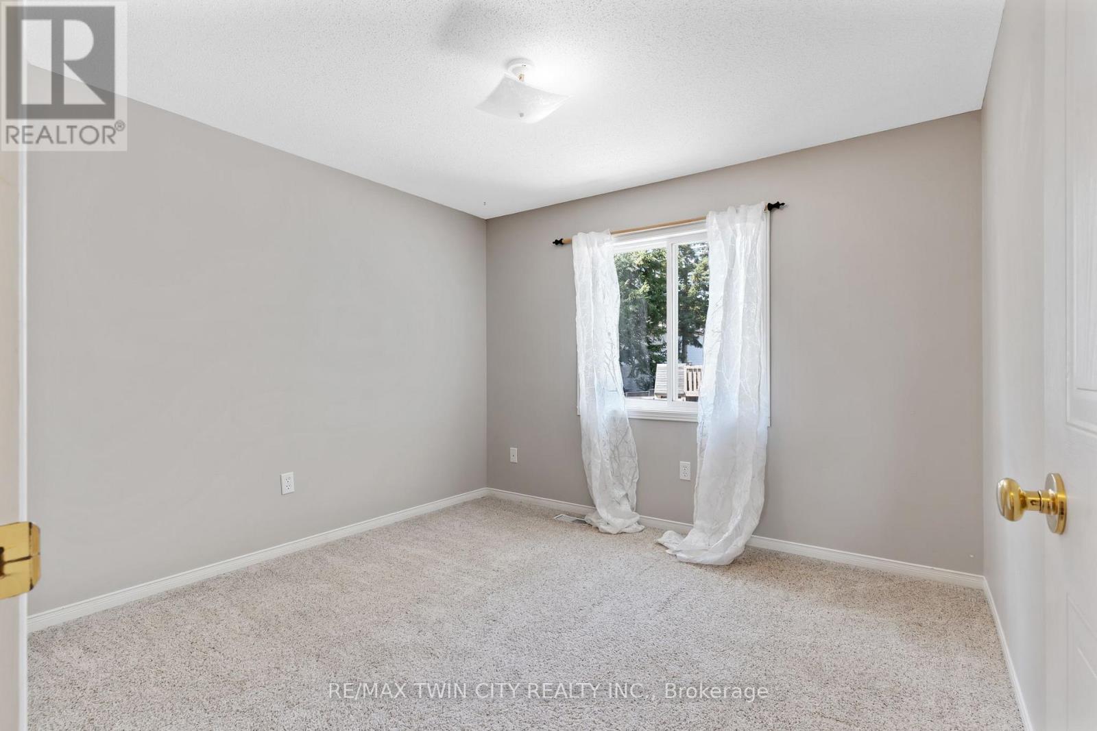 129 Kovac Road Property Photo 17