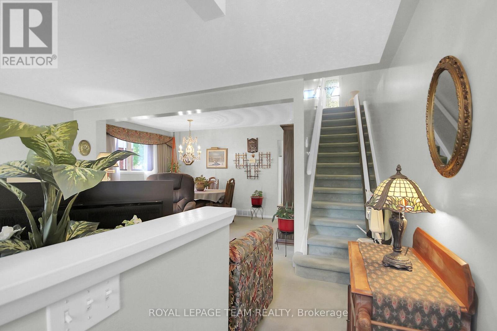 962 Dynes Road Property Photo 16