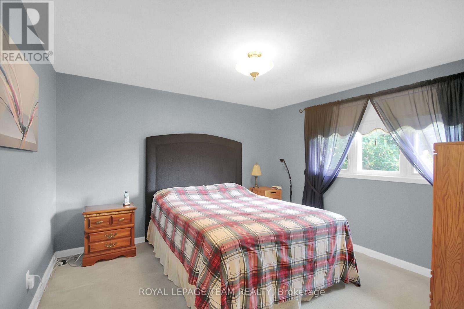 962 Dynes Road Property Photo 18