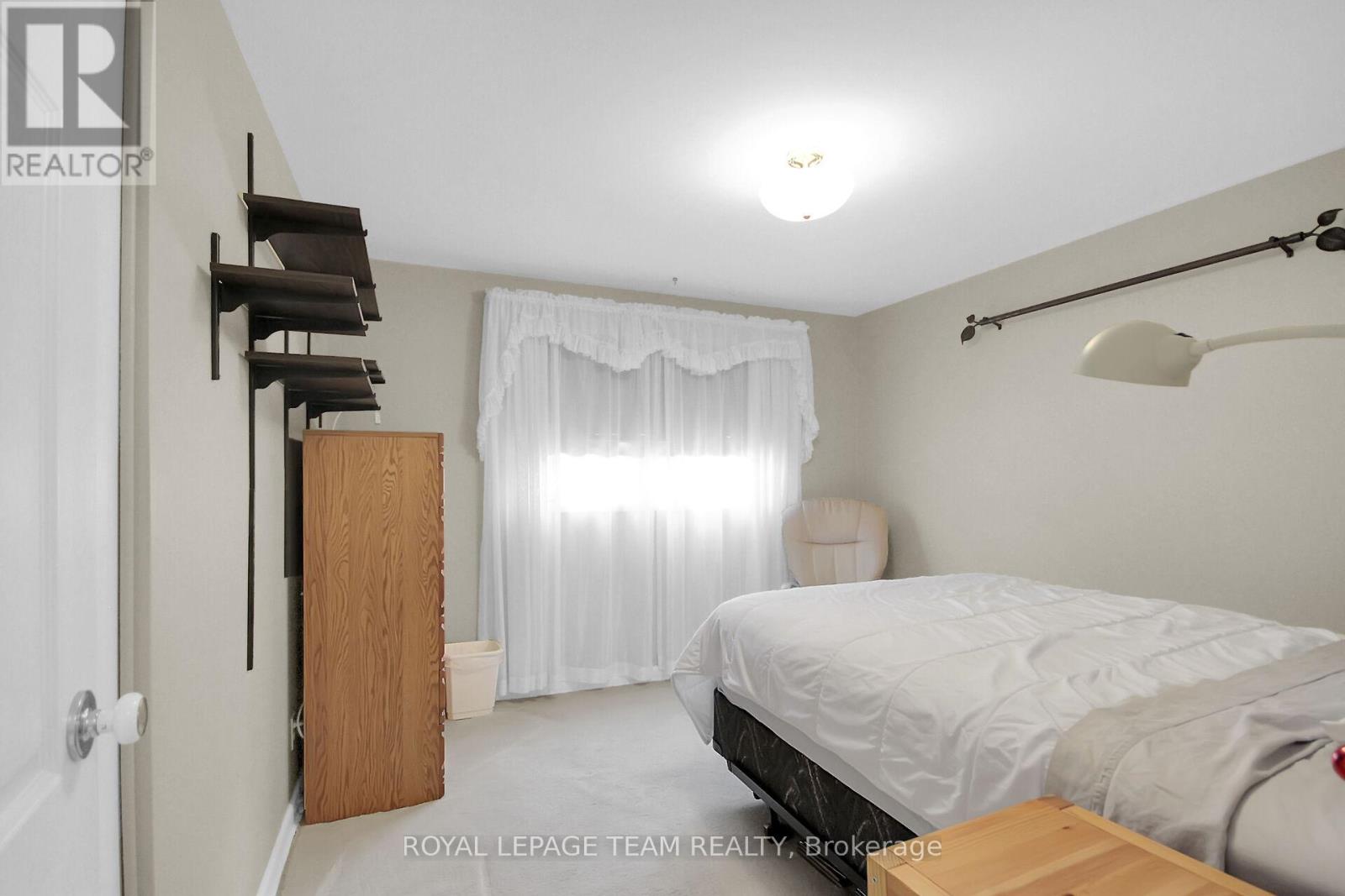962 Dynes Road Property Photo 21