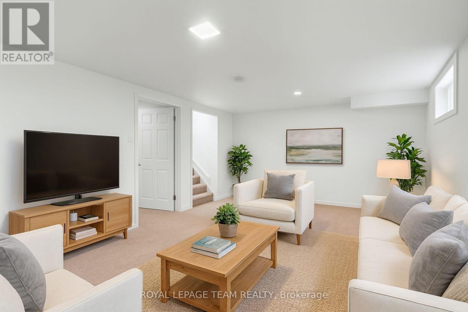 962 Dynes Road Property Photo 22