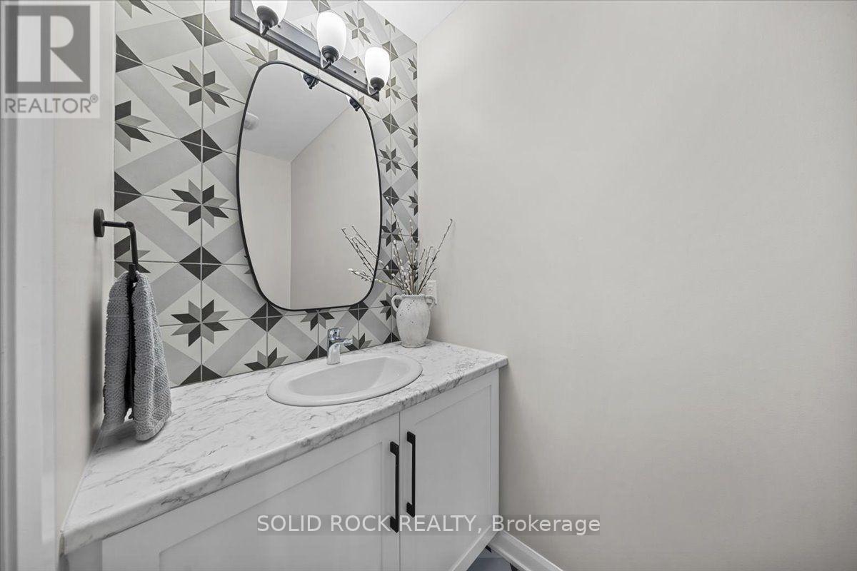 74 Ascari Road Property Photo 8