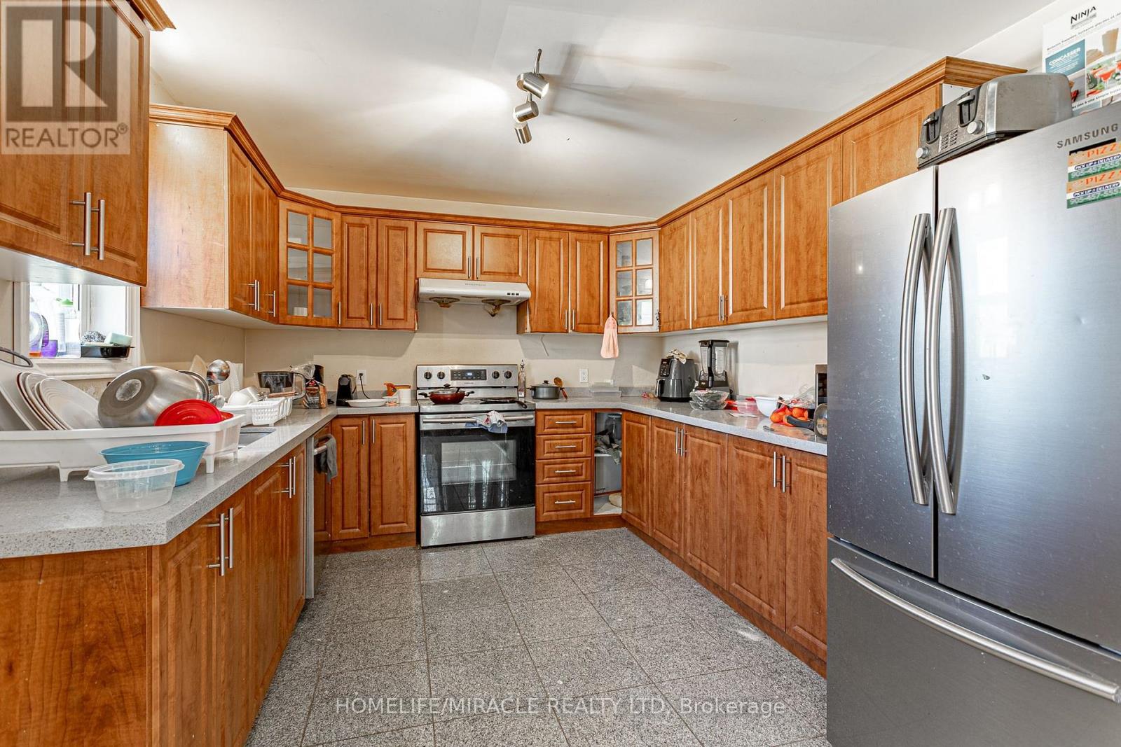 257 Dundas Street N Property Photo 19