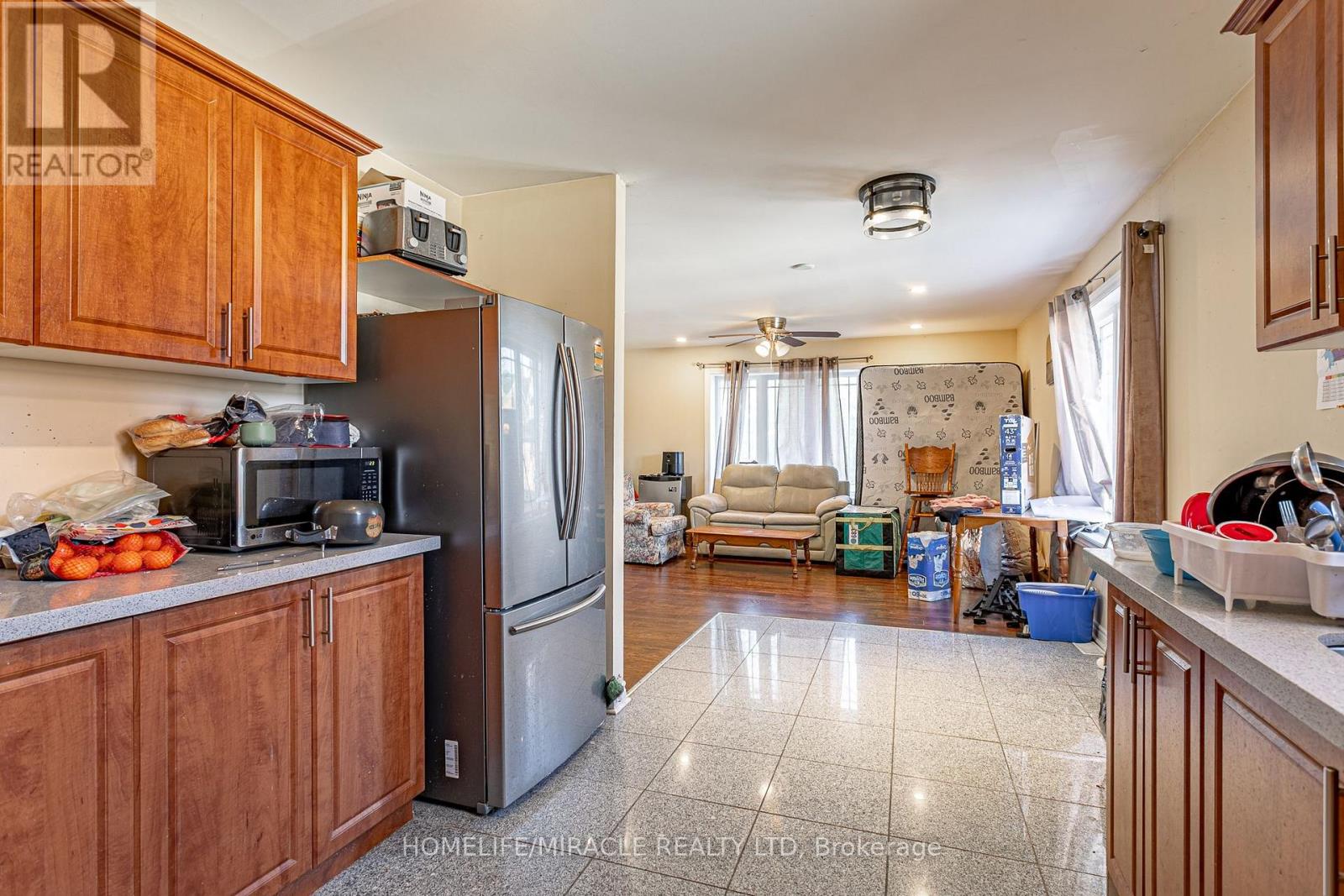 257 Dundas Street N Property Photo 20