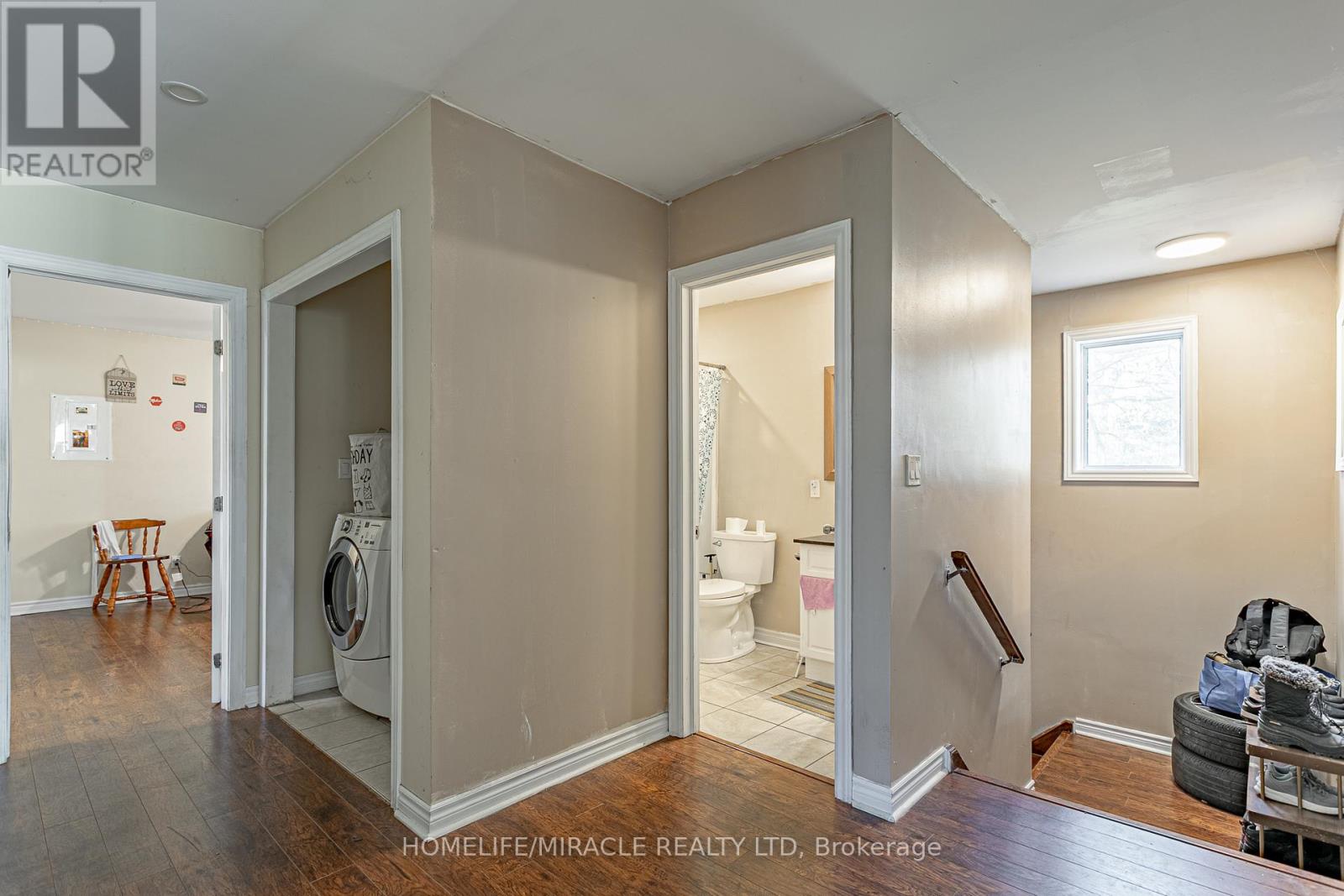 257 Dundas Street N Property Photo 28
