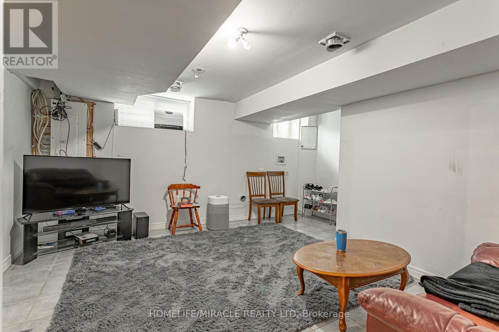 257 Dundas Street N Property Photo 36