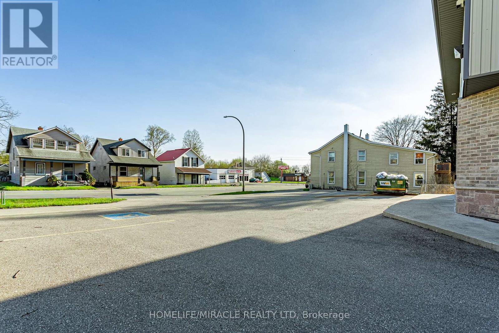 257 Dundas Street N Property Photo 46