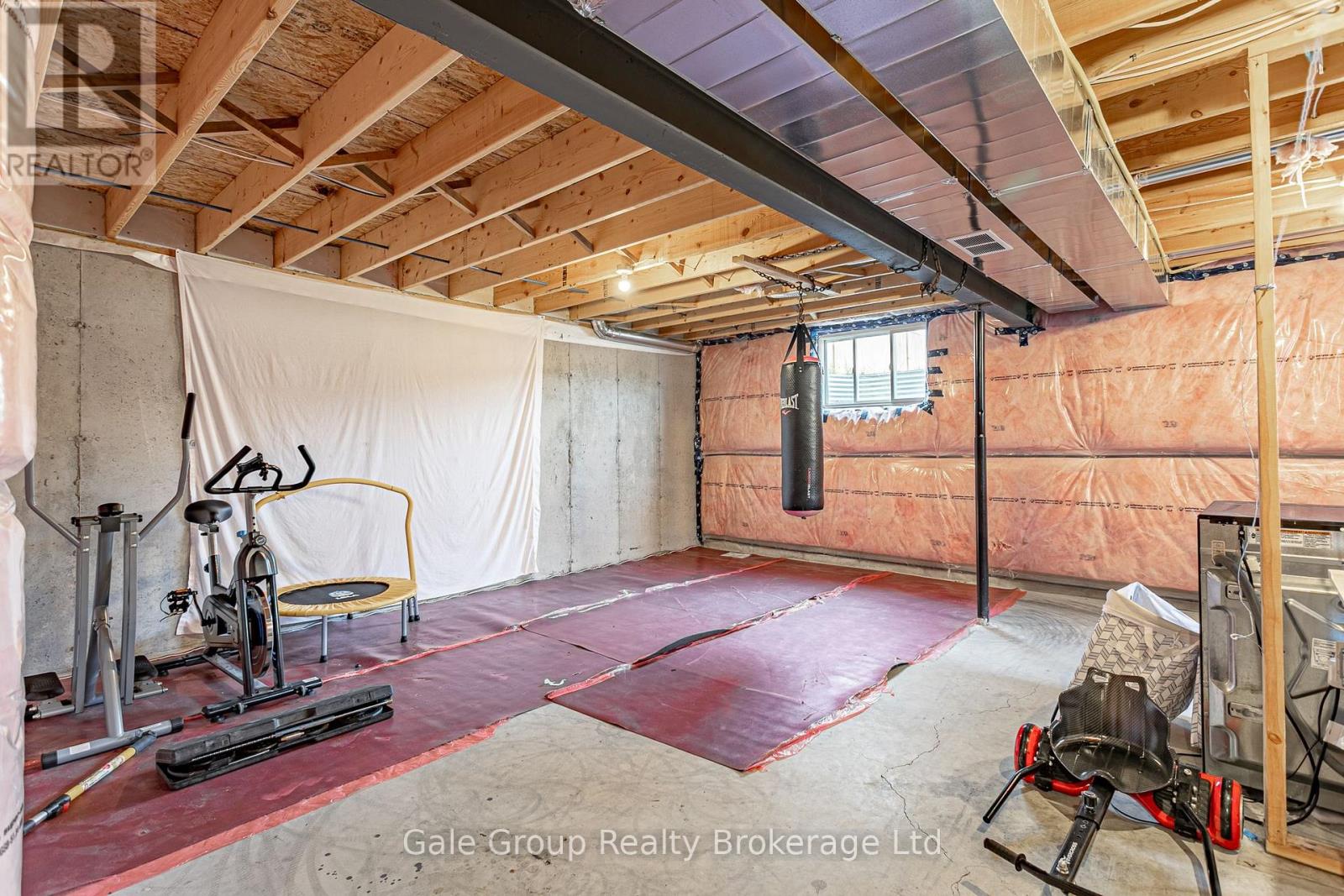 38 Amber Street Property Photo 27