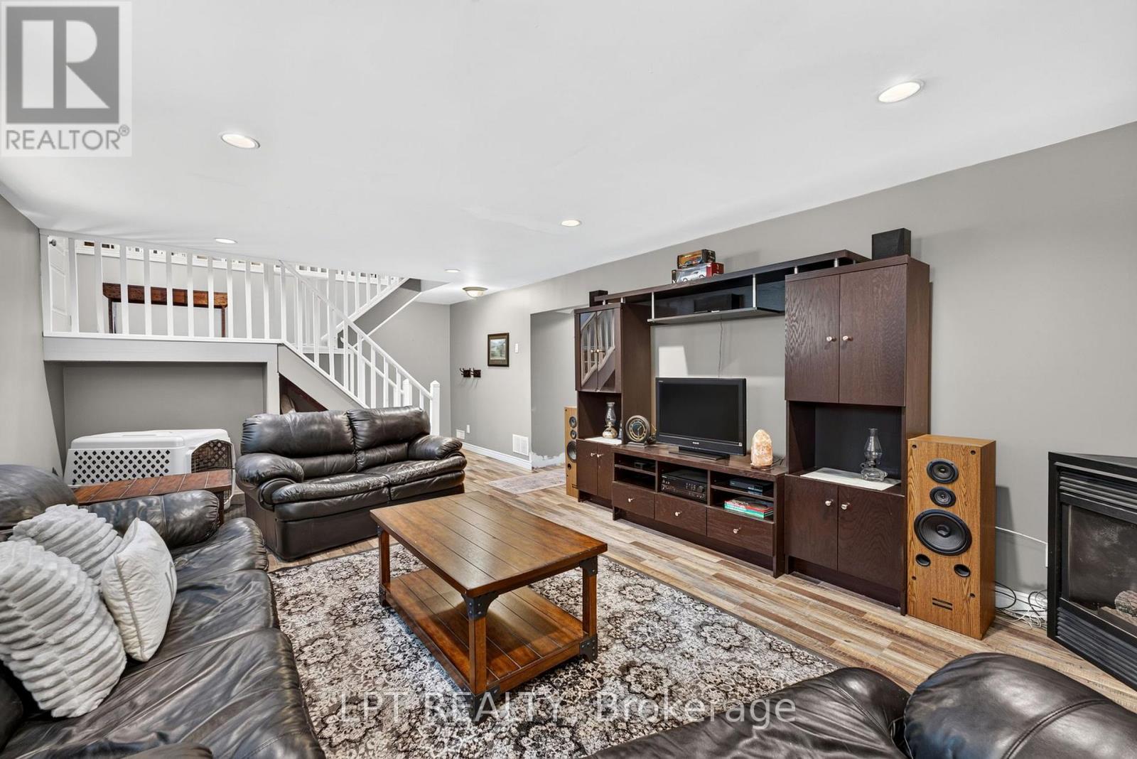 7806 Alfred Crescent Property Photo 33