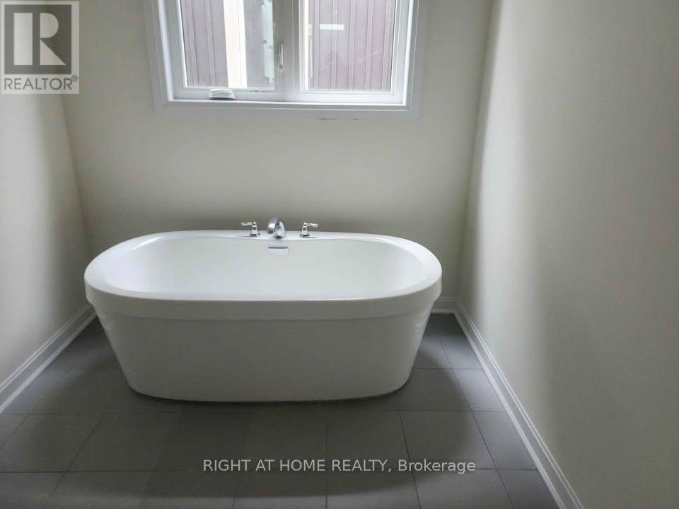 13 Oakmont Drive Property Photo 9