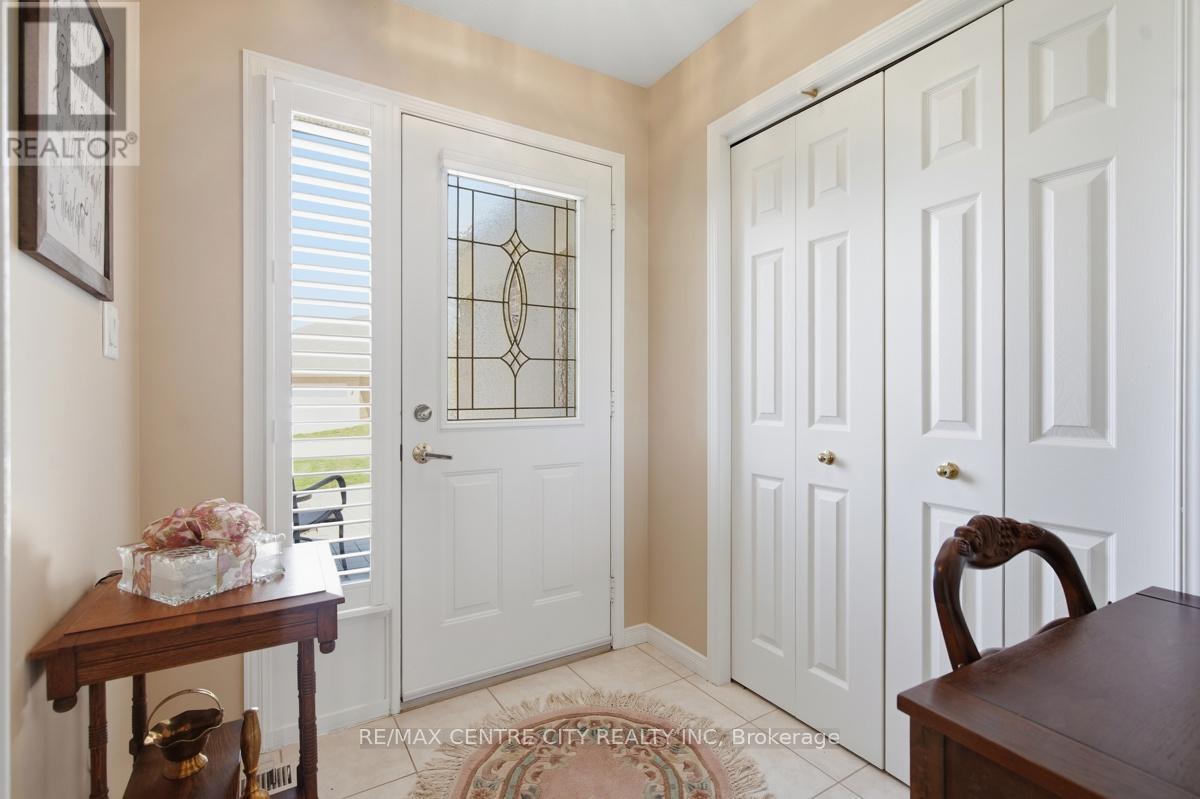 48 Ilderbrook Circle Property Photo 4