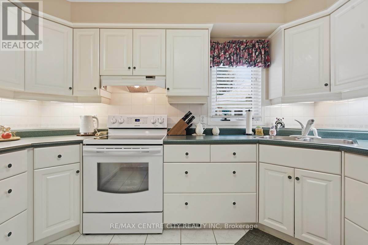 48 Ilderbrook Circle Property Photo 13