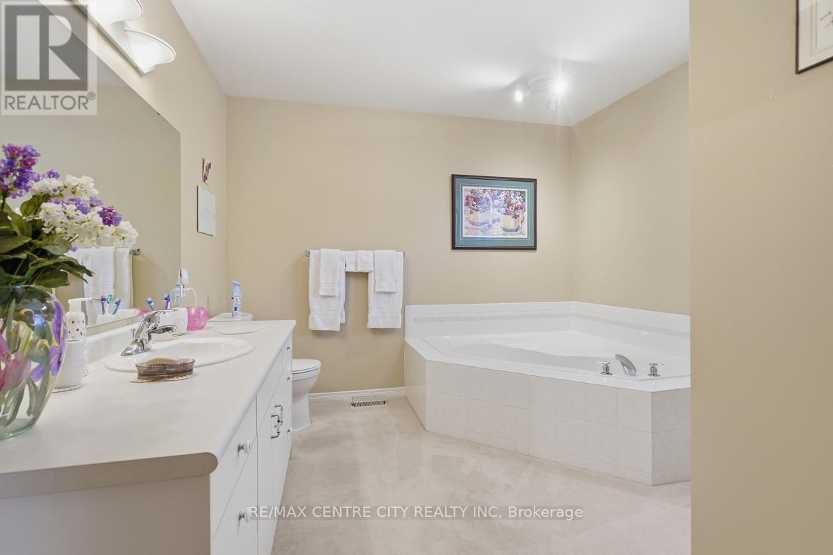 48 Ilderbrook Circle Property Photo 20