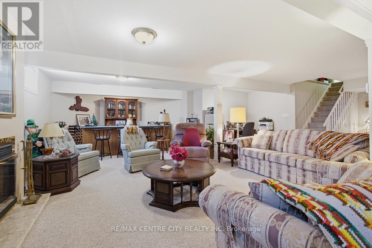48 Ilderbrook Circle Property Photo 28