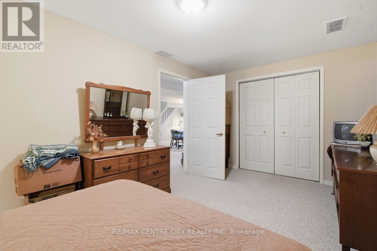 48 Ilderbrook Circle Property Photo 30