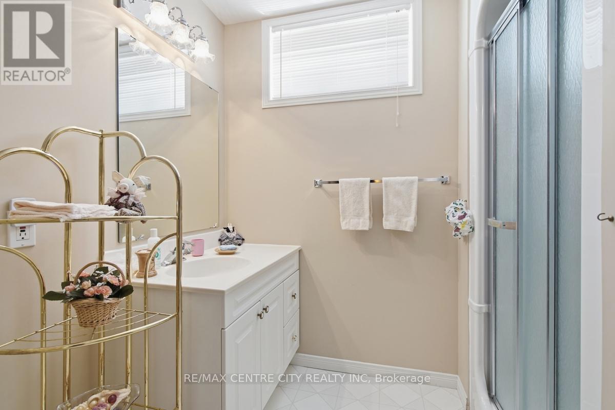 48 Ilderbrook Circle Property Photo 32