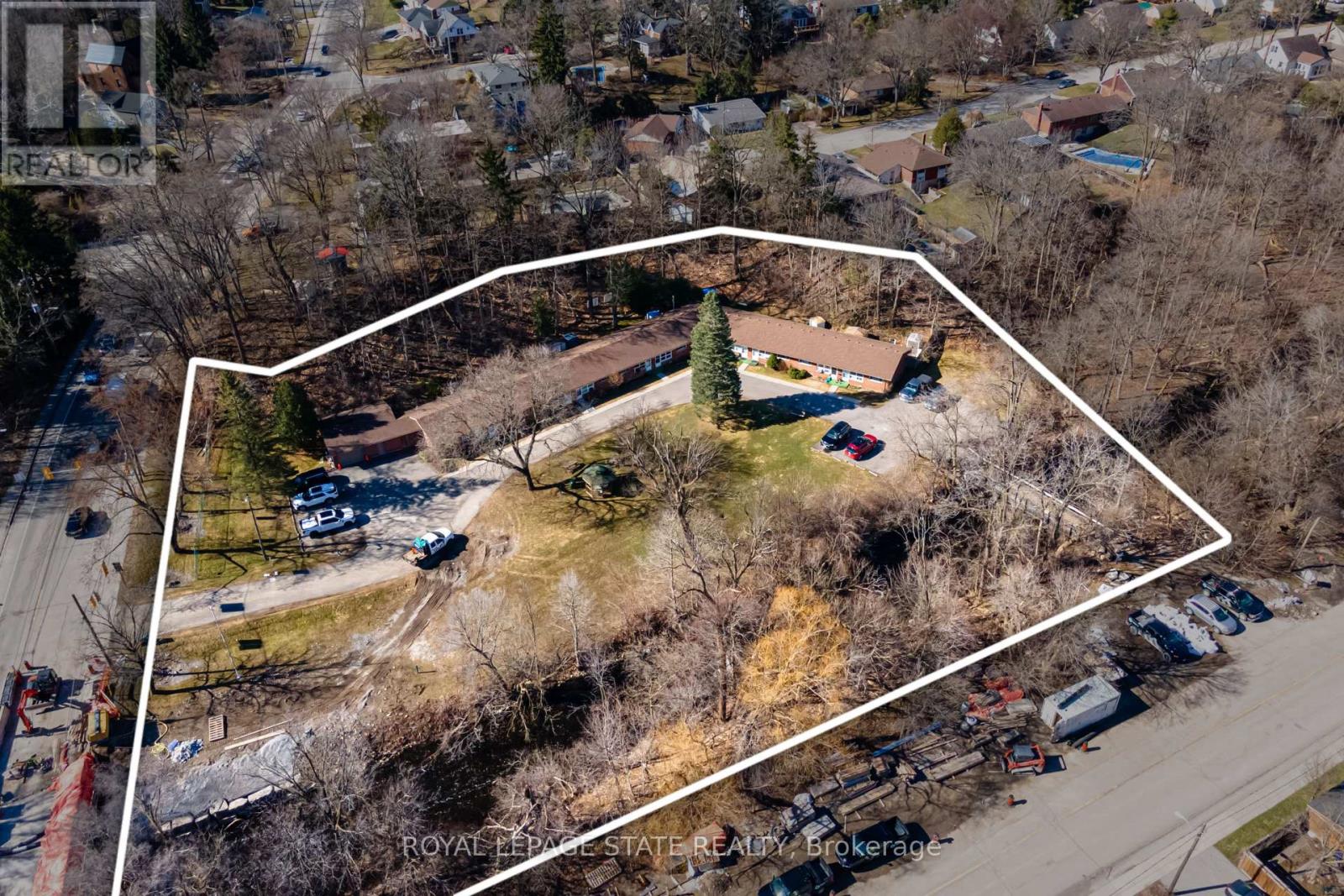 50 Creighton Road Property Photo 2