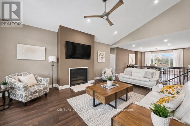 941 Longworth Road Property Photo 11