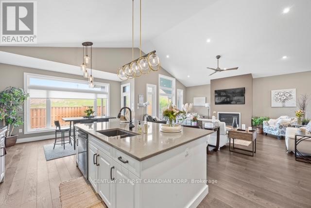 941 Longworth Road Property Photo 15