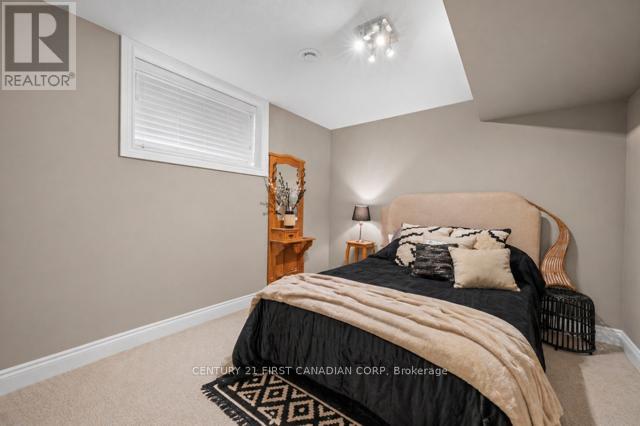 941 Longworth Road Property Photo 31