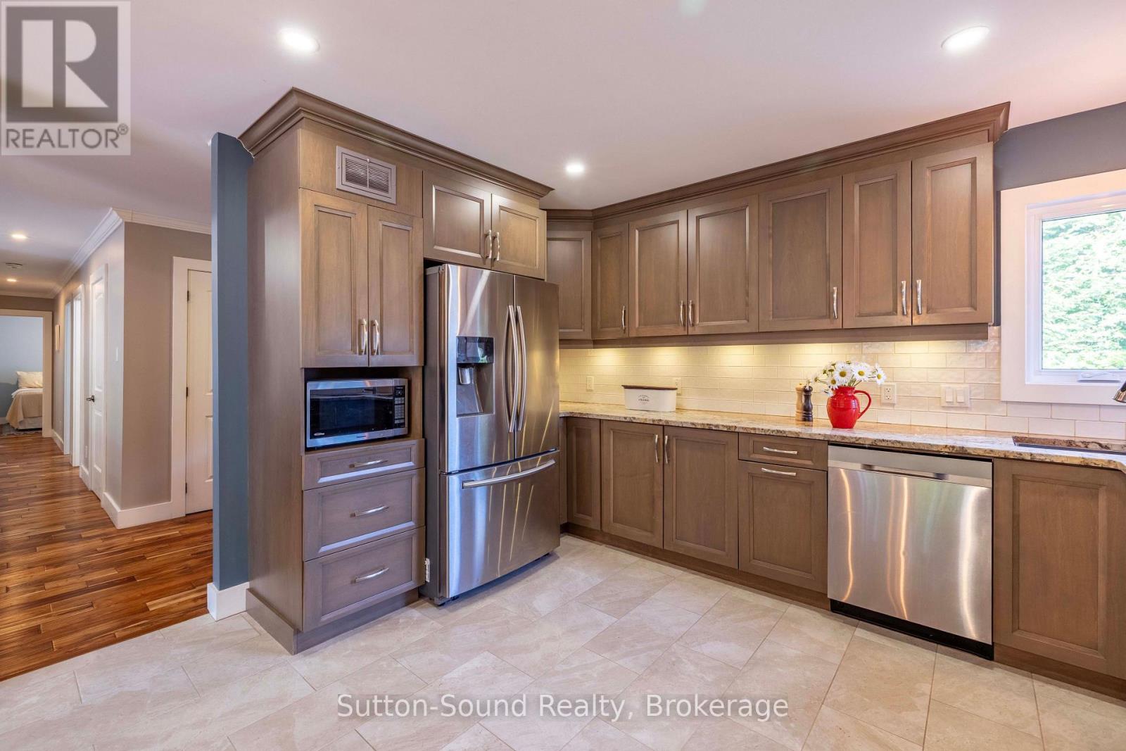 90 Graham Crescent Property Photo 15