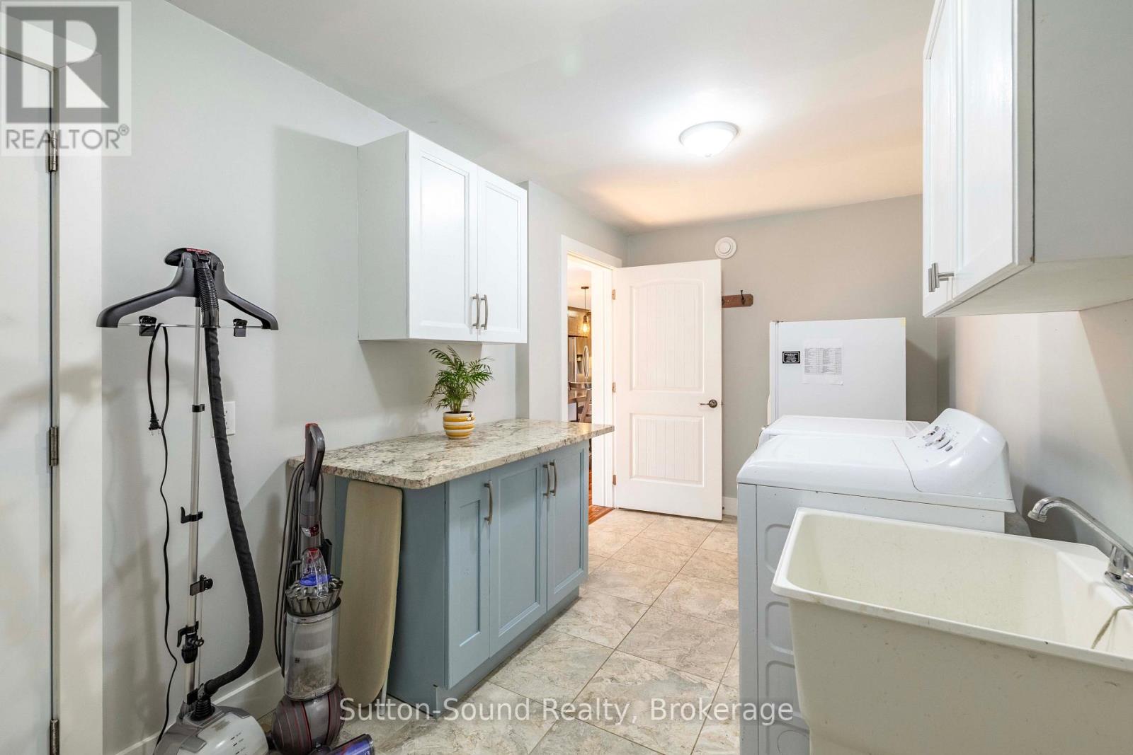 90 Graham Crescent Property Photo 25