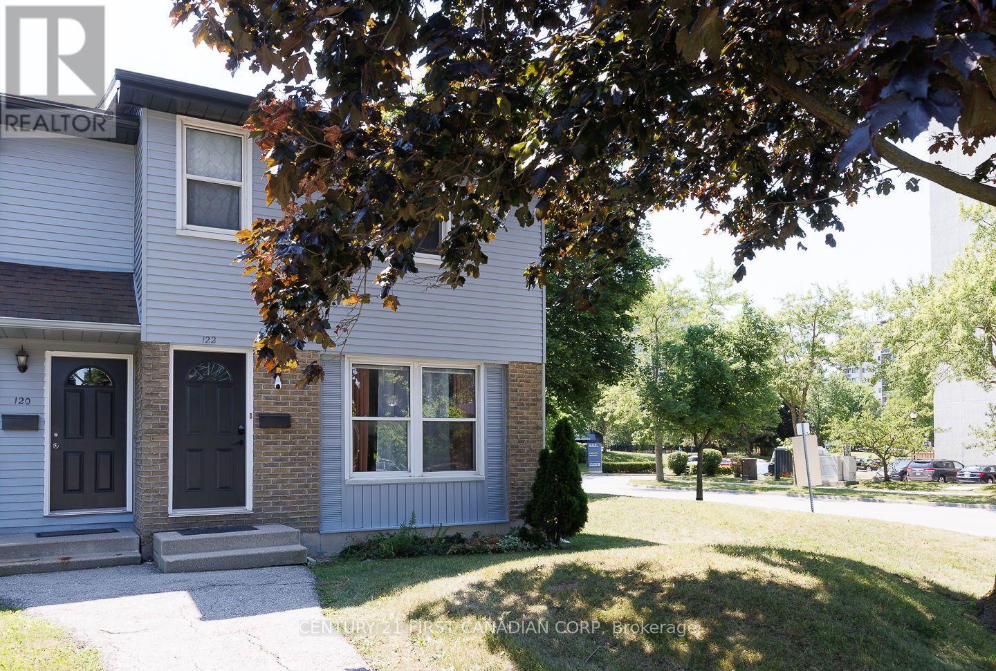 122 - 70 FIDDLERS GREEN ROAD Property Photo 1