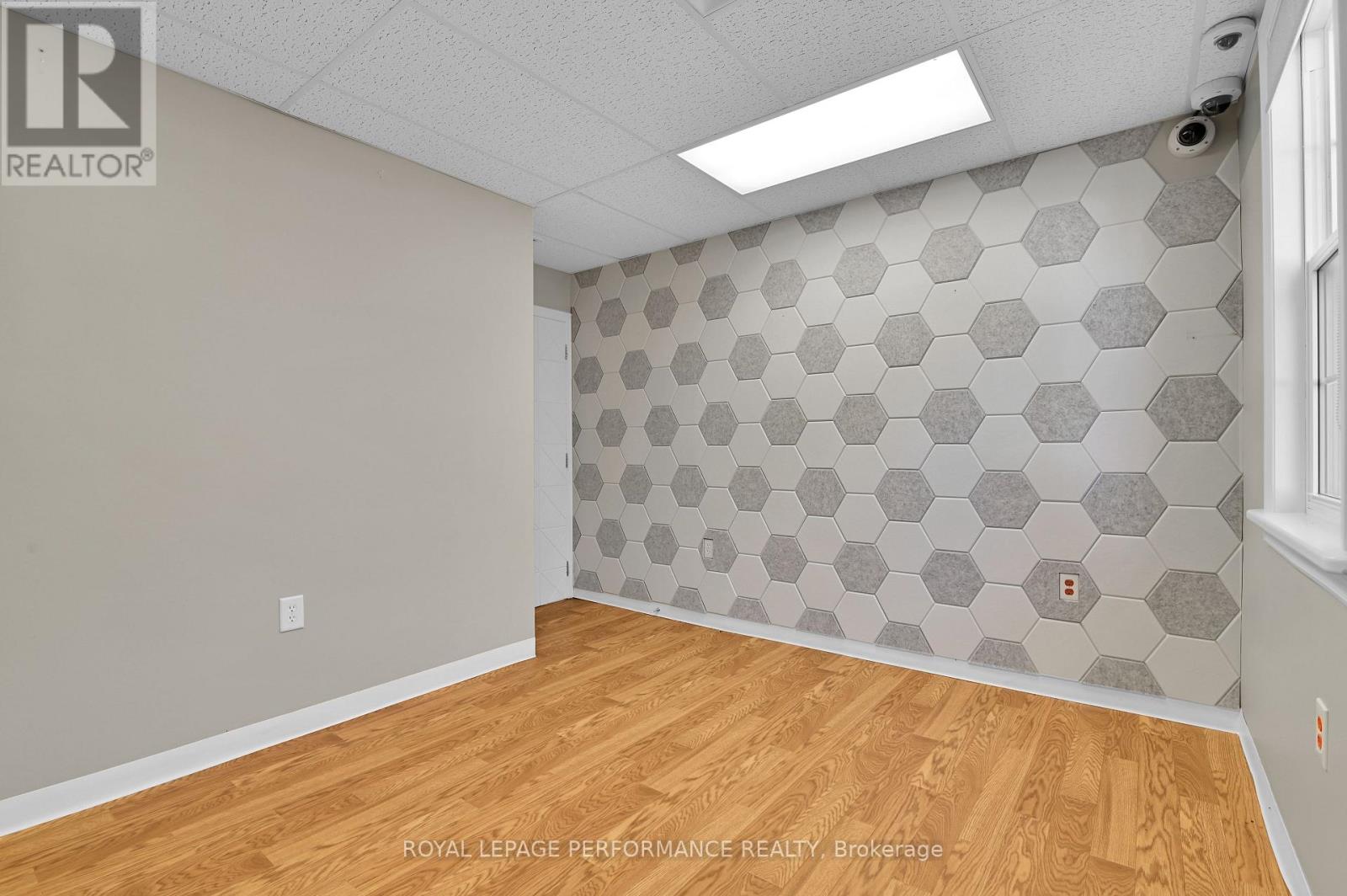 117 First Street E Property Photo 19