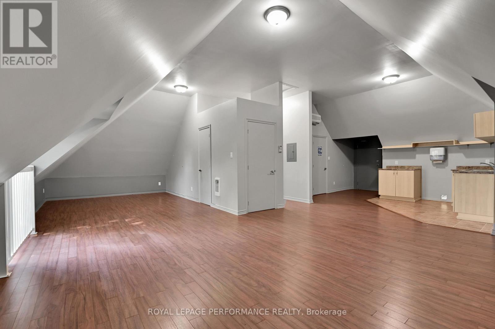 117 First Street E Property Photo 33