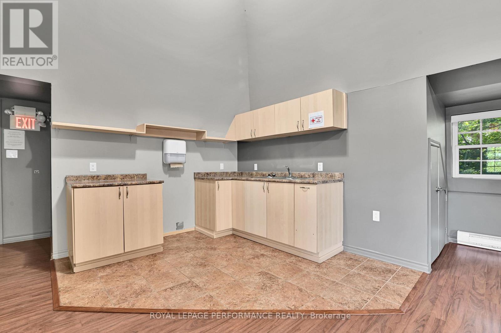 117 First Street E Property Photo 34